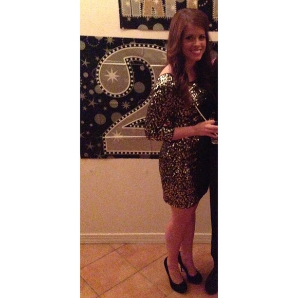 Black and Gold Sequin Dress - Picture 5 of 5